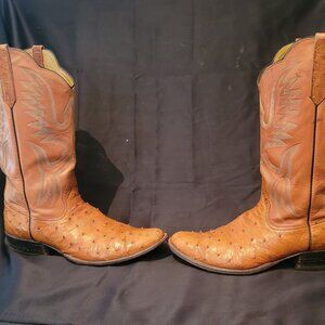 Rios of Mercedes Boots size 11 D may need resoled, very good condition